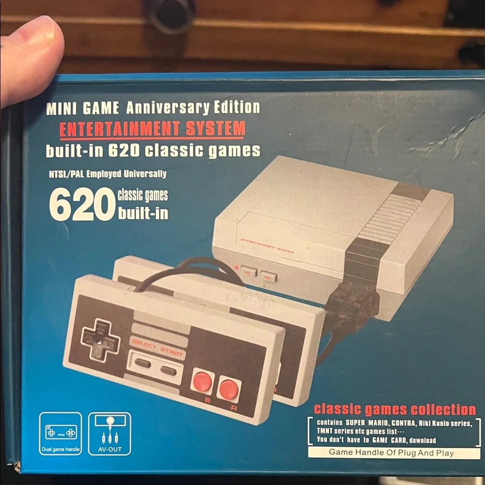 MINI ANNIVERSARY EDITION ENTERTAINMENT CONSOLE 620 GAMES